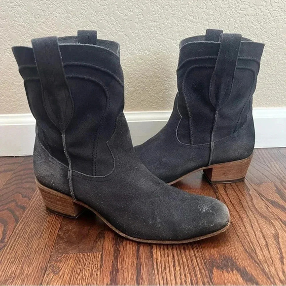I.N.K. Made in Italy Black Leather Pull On Chelsea Booties Boots 39 Sz US 8-9 - Picture 1 of 16